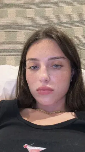 maria4588cvj (18) female from US - sexting partner