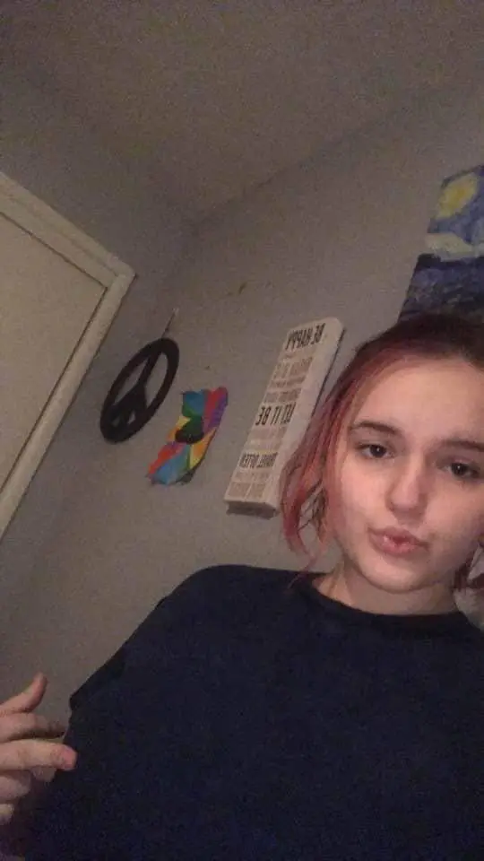 maryjately (18) female from TR - sexting partner