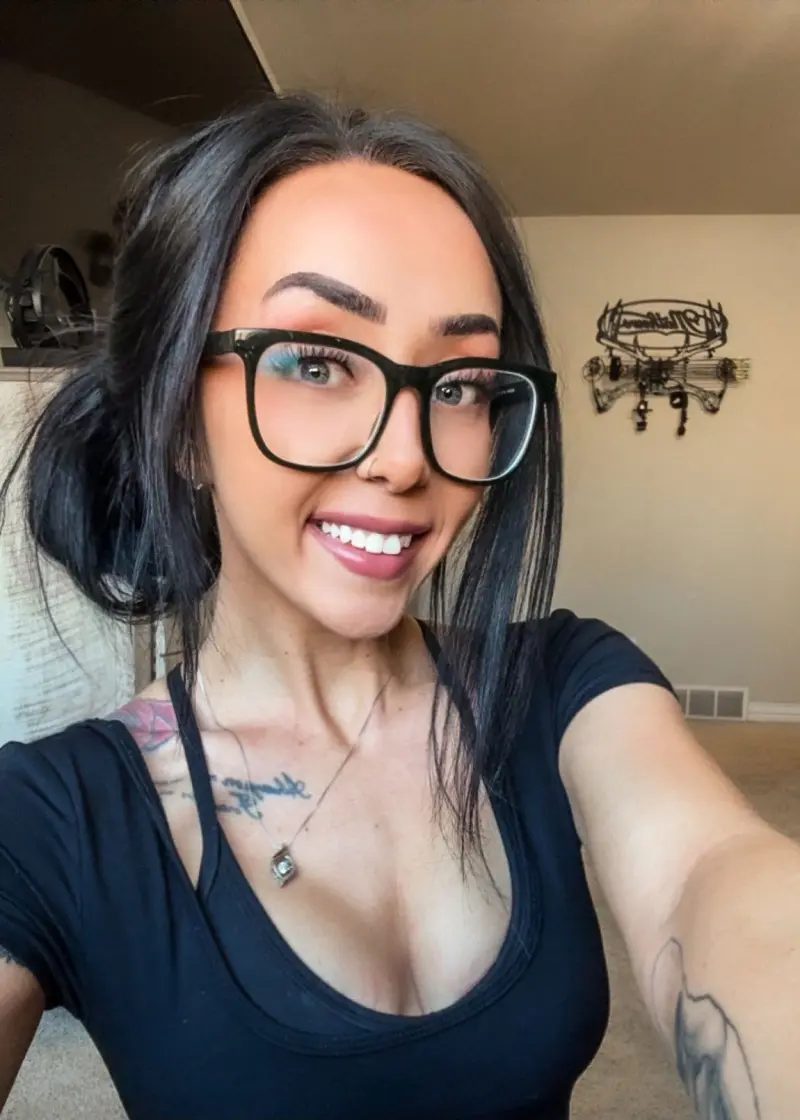 marykatehot (33) female from US - sexting partner