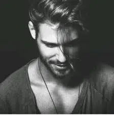 maryqwbhfzallh (18) male from MY - sexting partner