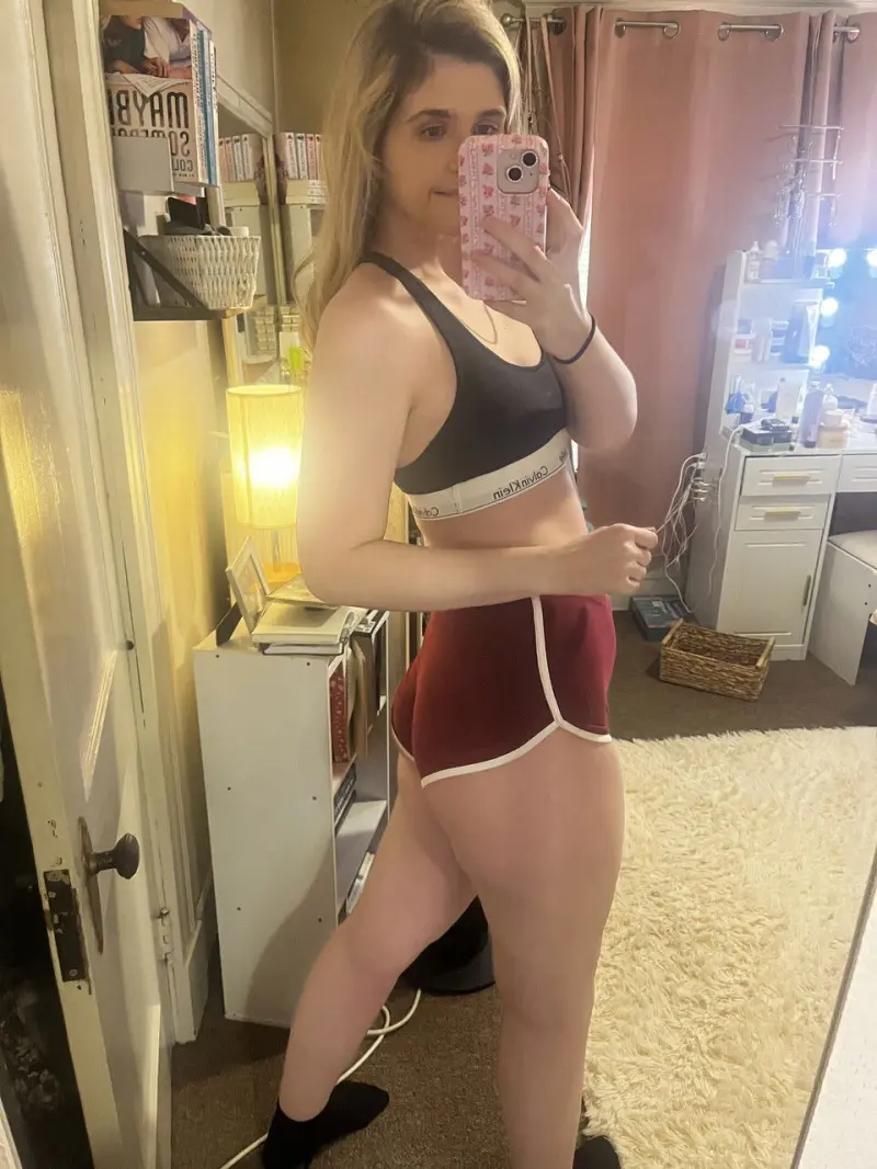 meley74073 (18) female from BO - sexting partner