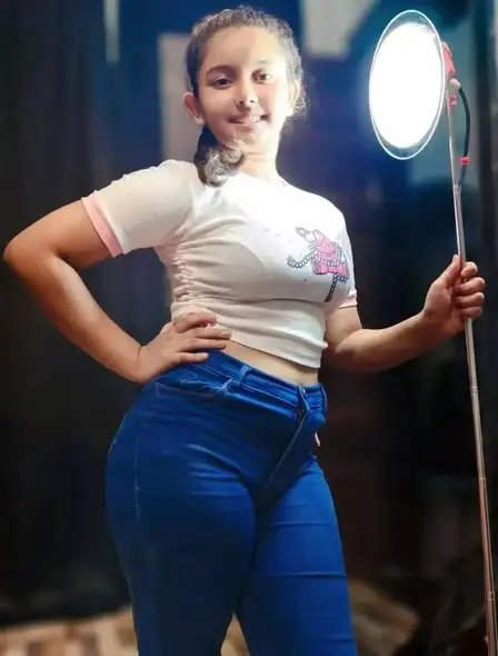 momipef753 (25) female from CA - sexting partner