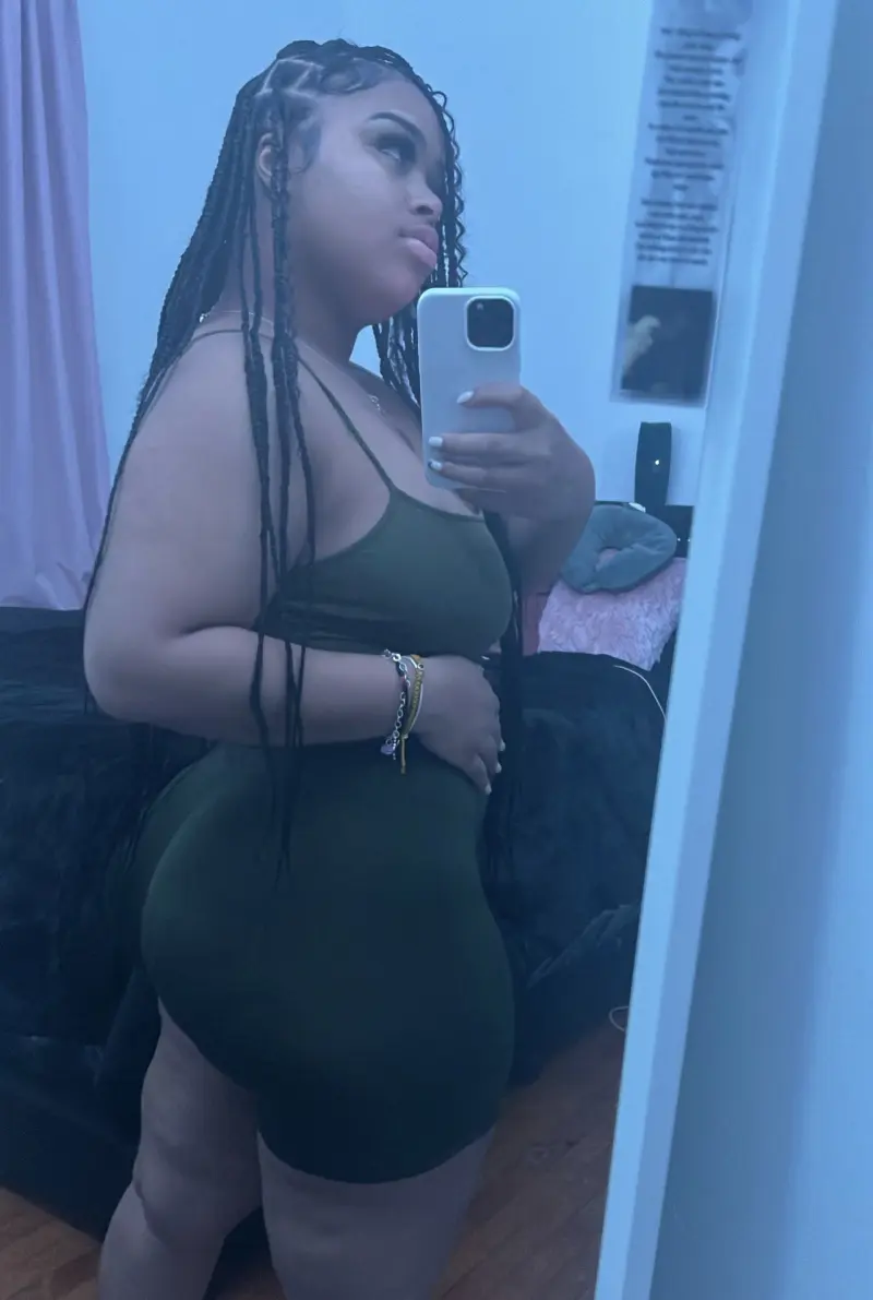 moxani5497 (18) female from US - sexting partner