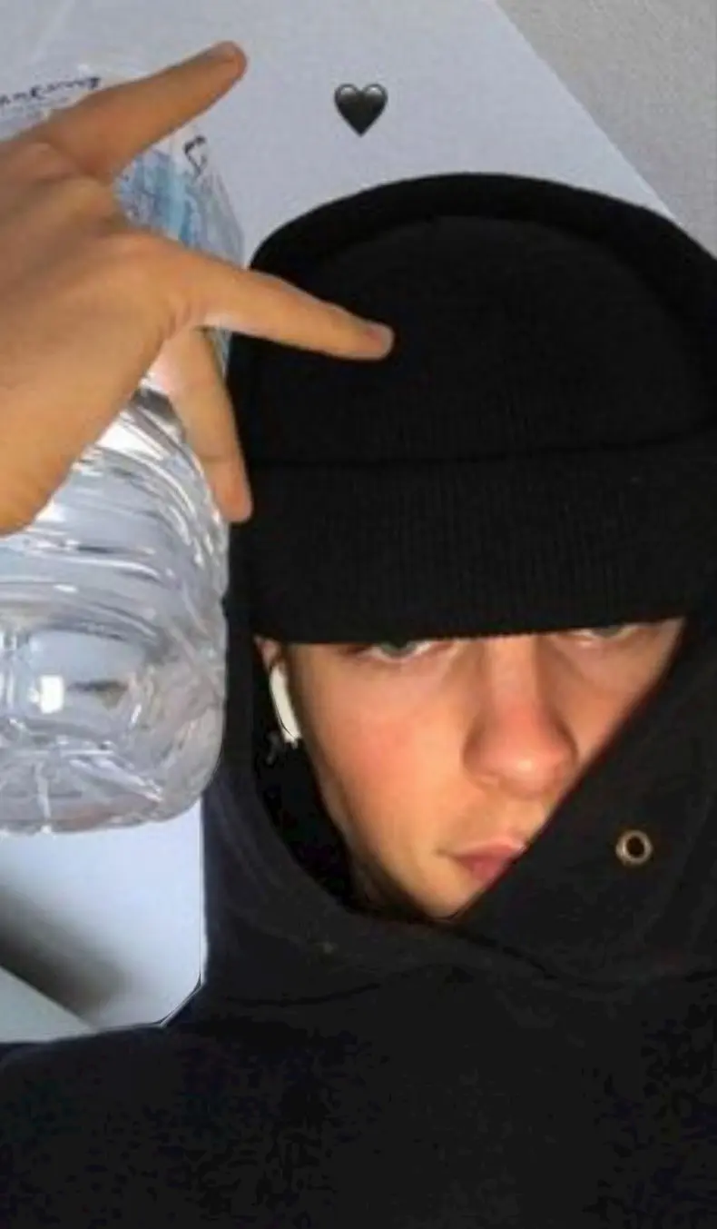 muddeeriksson (18) male from SE - sexting partner