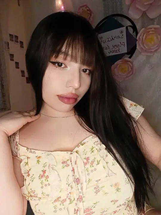 myzny (24) female from CA - sexting partner