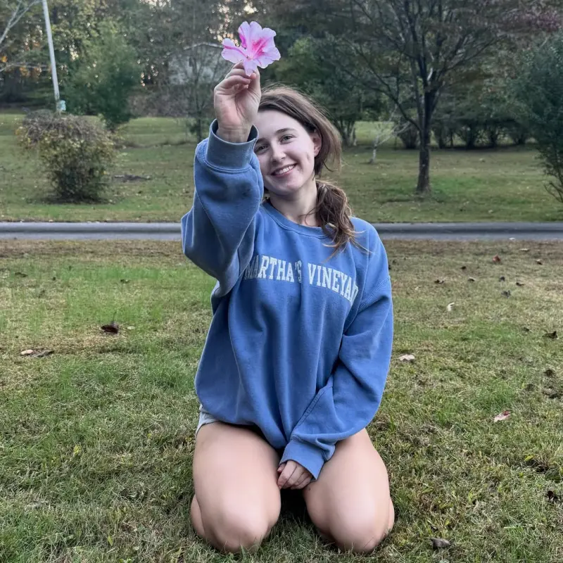 nancy12hgfj (18) female from US - sexting partner