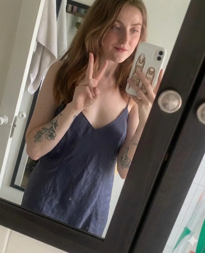 nanylucy23 (18) female from US - sexting partner