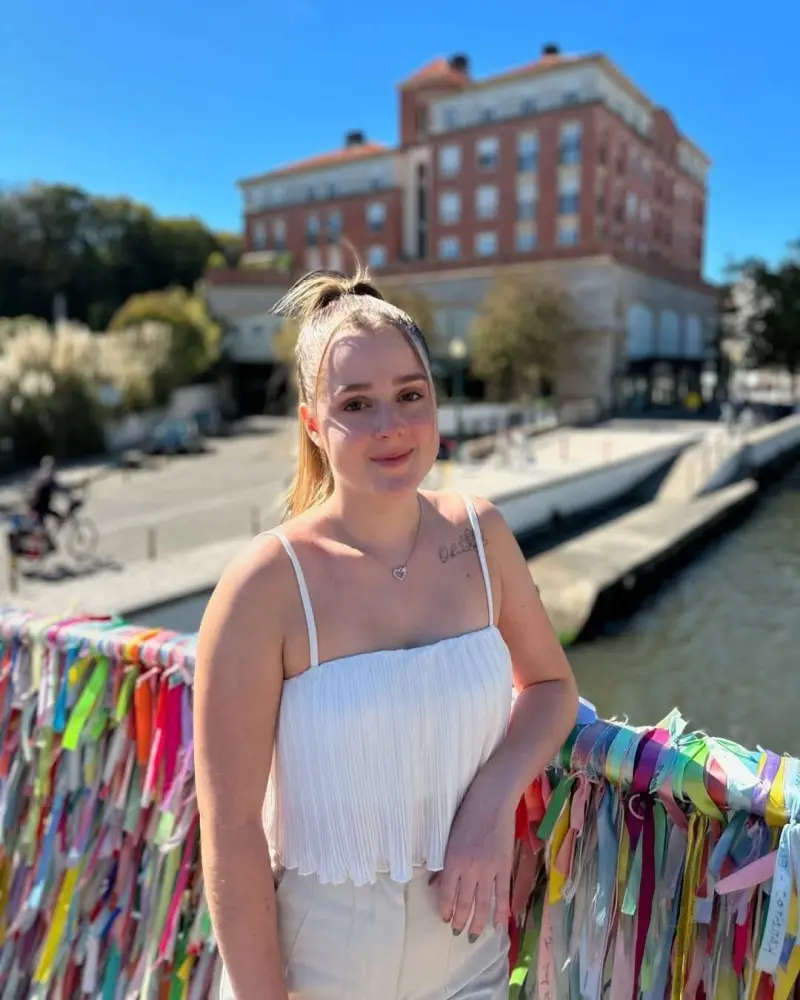 natejity (18) female from GB - sexting partner