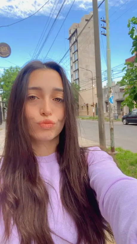 natyga (25) female from US - sexting partner