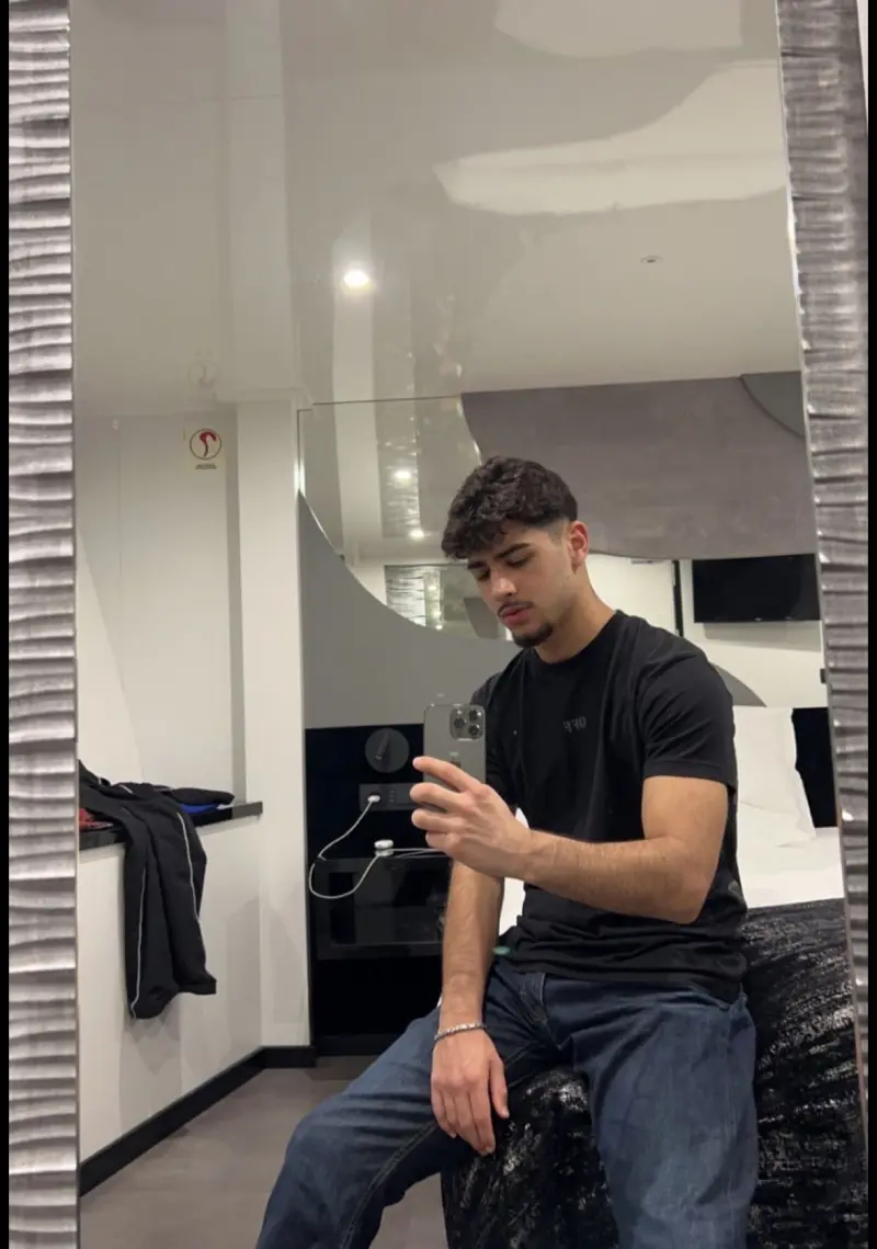 netrokom (21) male from AL - sexting partner