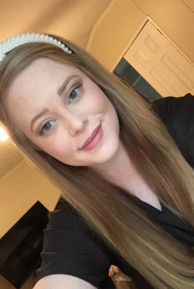 nidudeba (18) female from GB - sexting partner