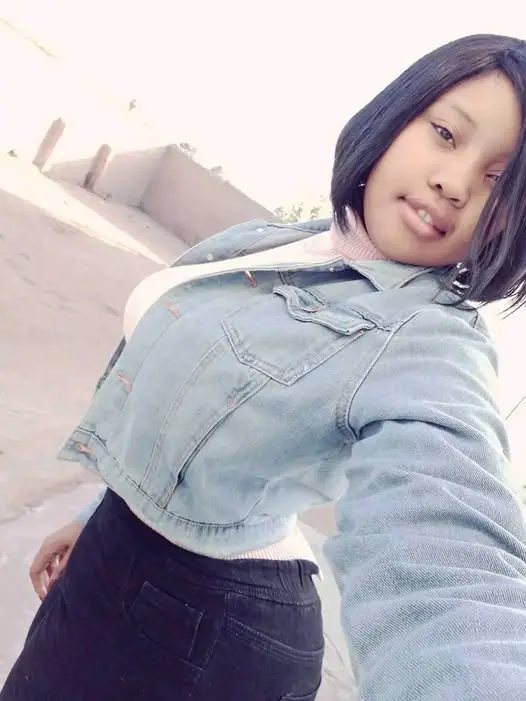 nijynyta (18) female from AU - sexting partner