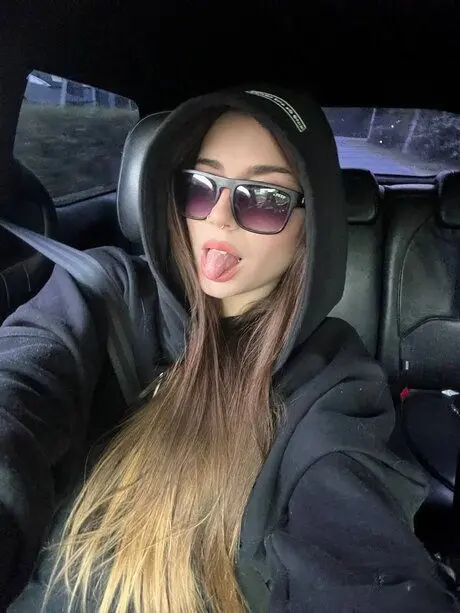 ninewa9916 (26) female from GB - sexting partner