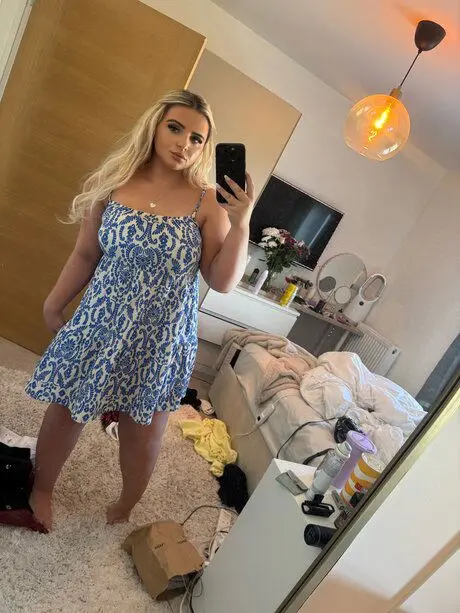 nofayoy468 (18) female from CA - sexting partner