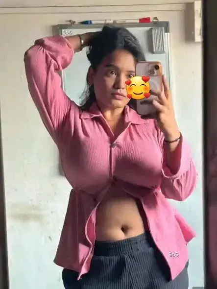 nolomyve (18) female from US - sexting partner