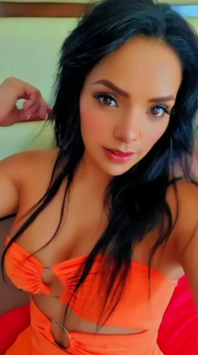 nosegih (18) female from US - sexting partner