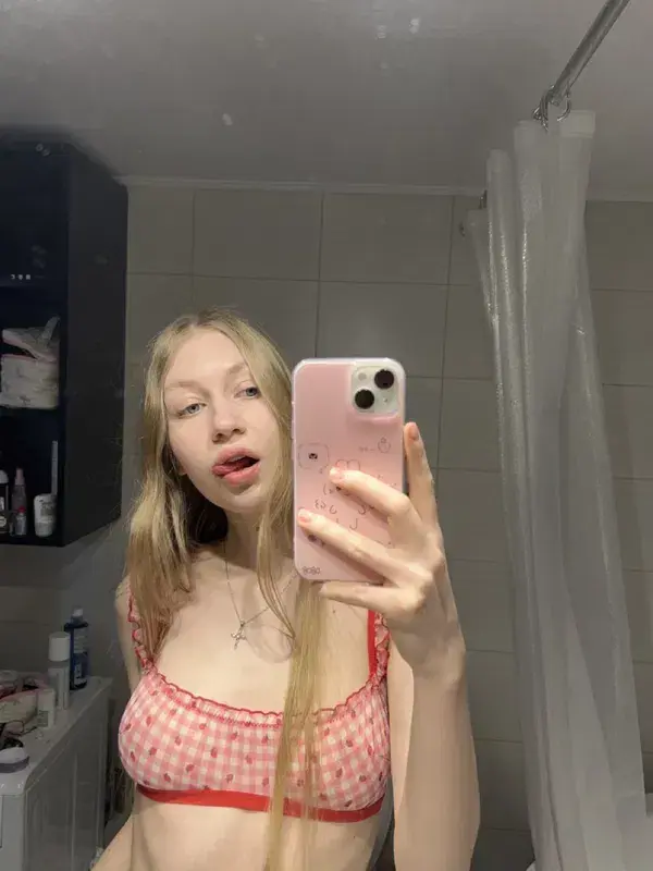 noxaba8488 (18) female from DE - sexting partner