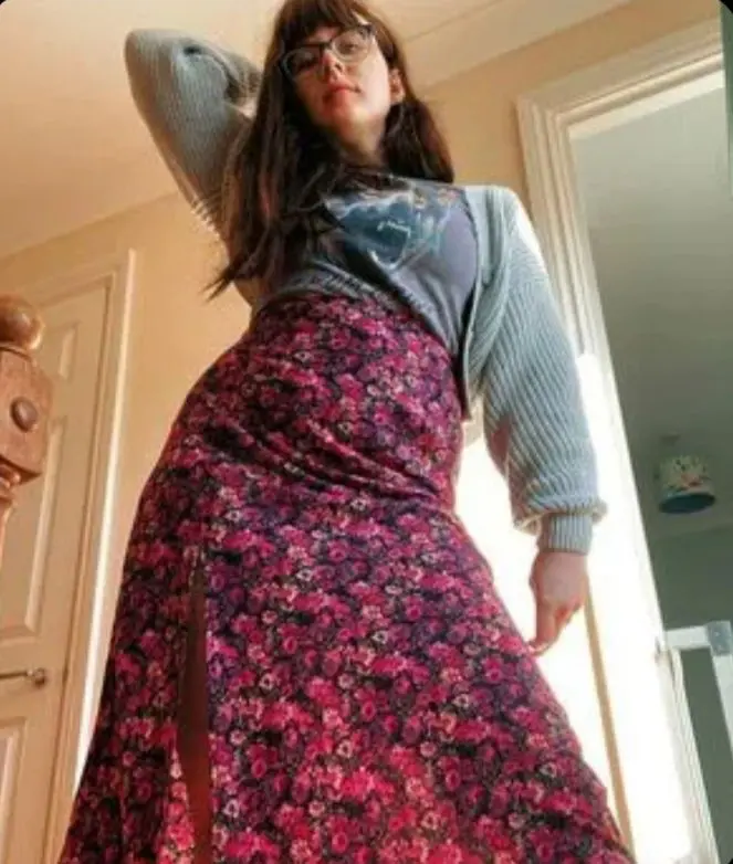 noxuhy (18) female from GB - sexting partner