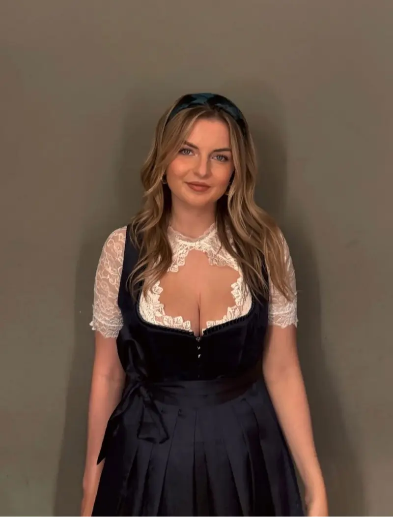 nt2zlkud (18) female from DE - sexting partner