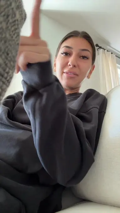 ntznafhe (18) female from GB - sexting partner