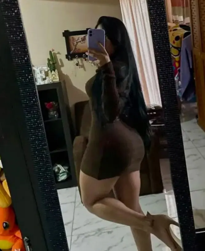 nykovo (18) female from US - sexting partner