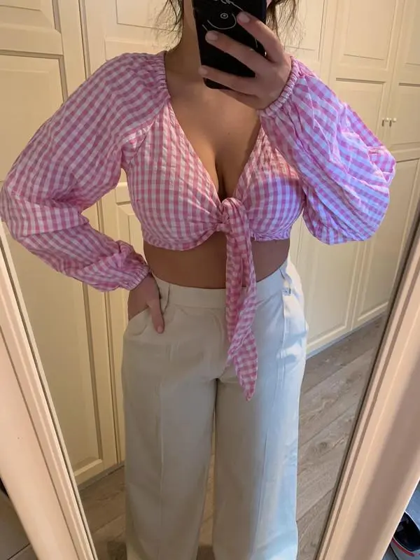 nynumolu (18) female from DE - sexting partner