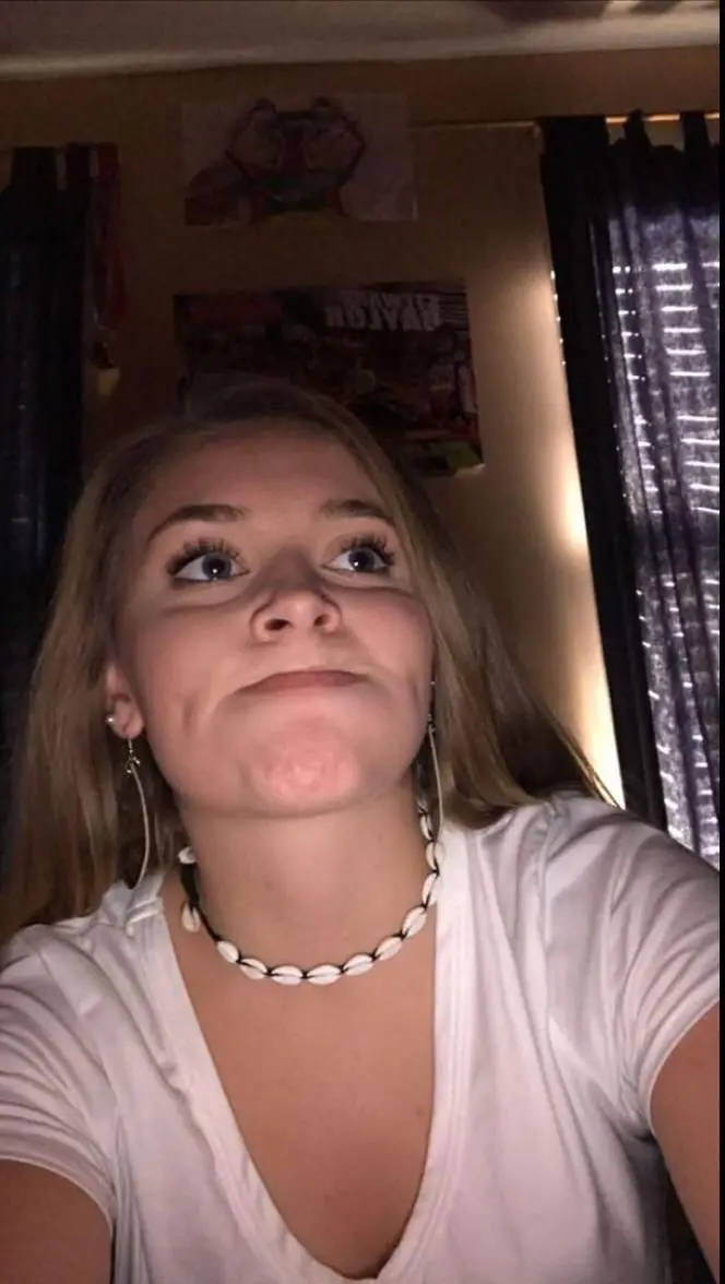 nyxny2018 (18) female from CA - sexting partner