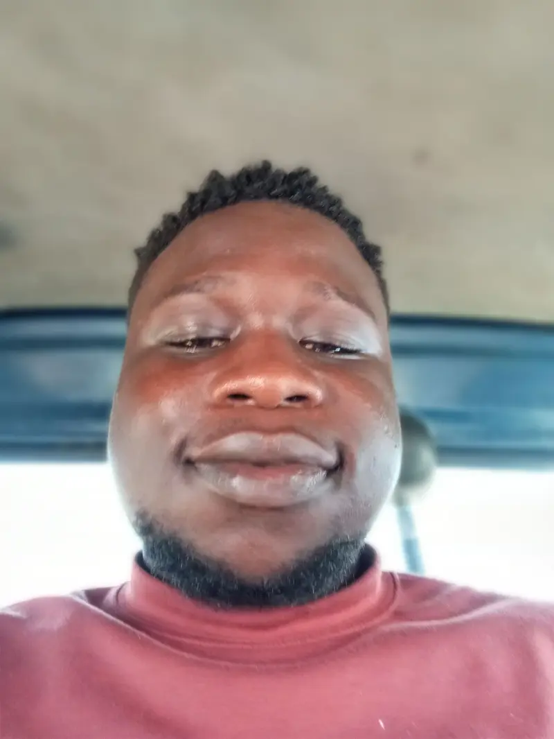 oluwaseyihussa08 from NG