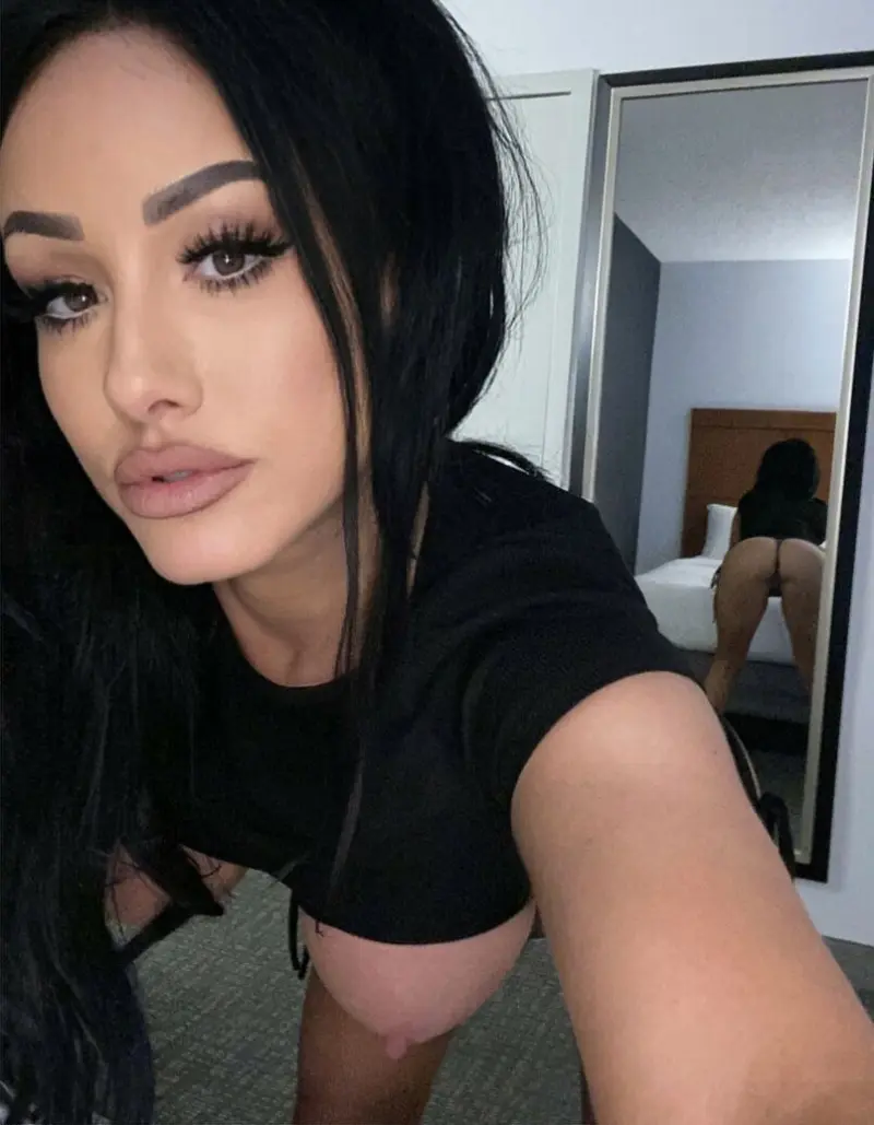 oneagevan7890 (18) female from DE - sexting partner