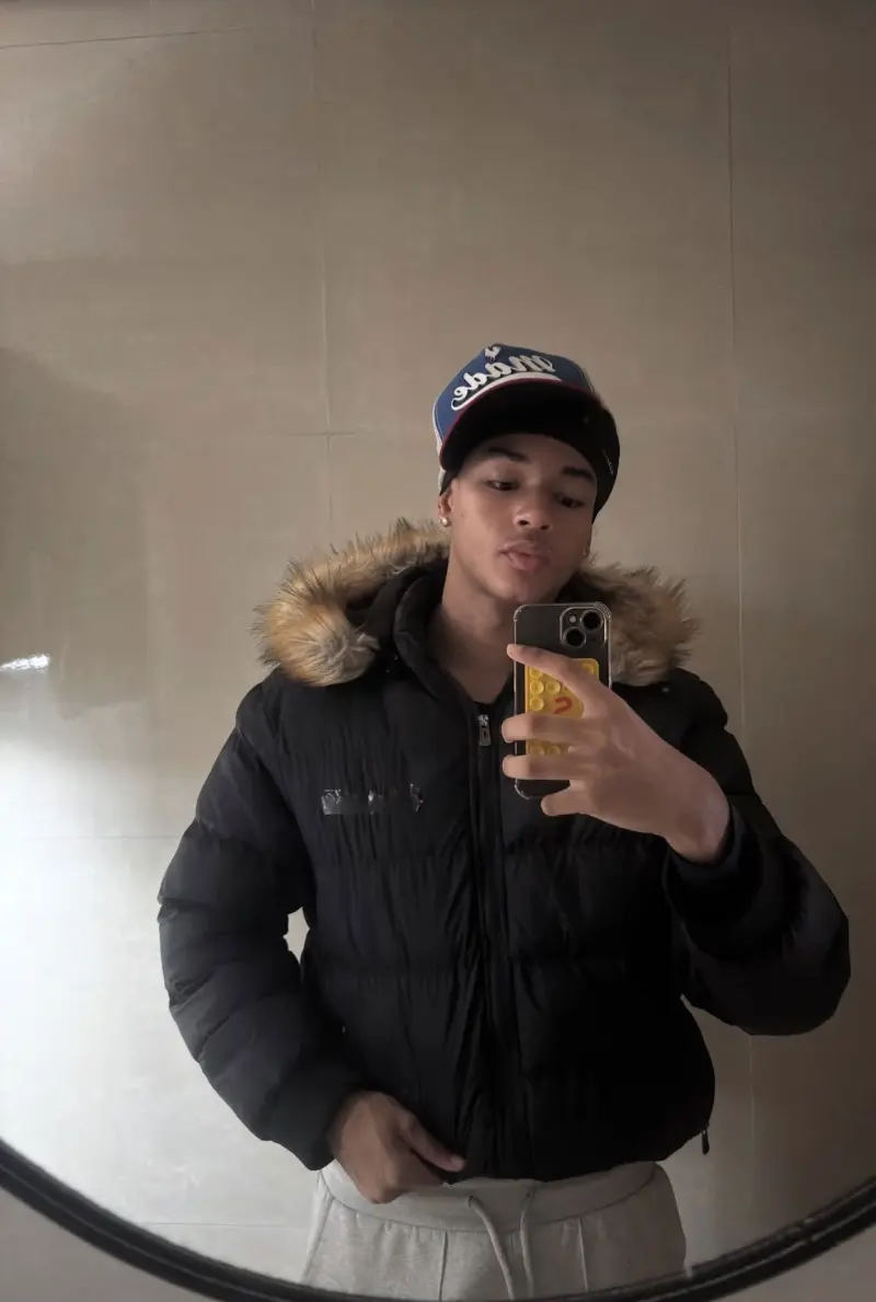 oslangg04 (24) male from CA - sexting partner