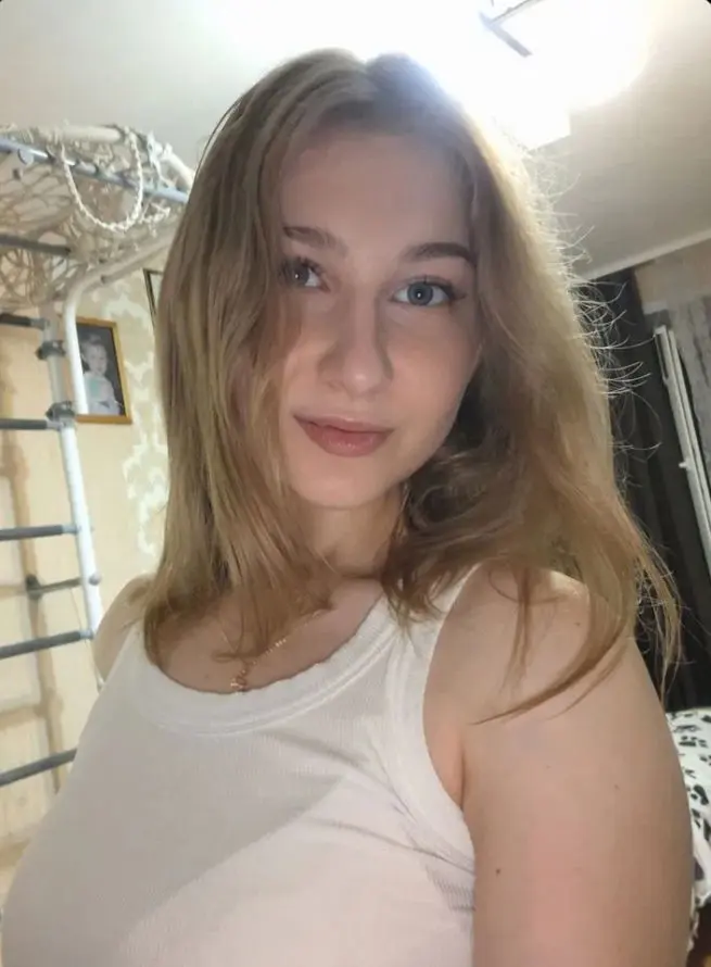 pelexifo (18) female from US - sexting partner