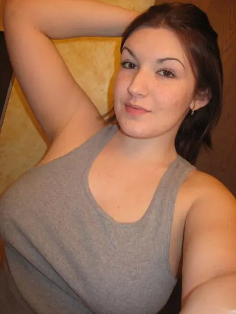 peligaj457 (18) female from GB - sexting partner