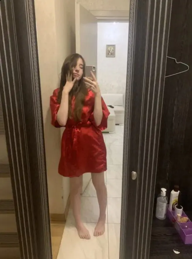 pexeljk (22) female from US - sexting partner