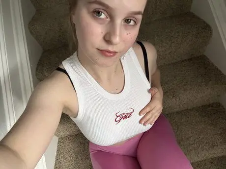 pilosin550 (25) female from US - sexting partner