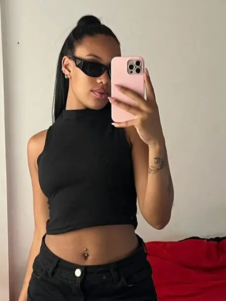 pimox44968 (18) female from AU - sexting partner