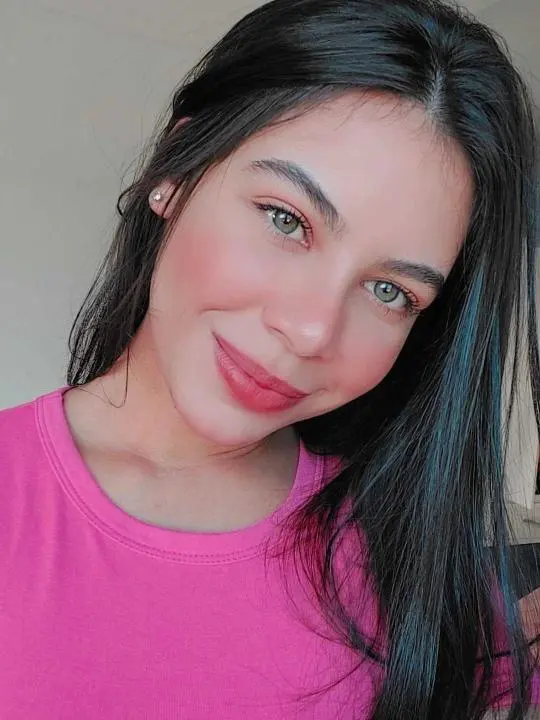 piwahi4744 (18) female from AU - sexting partner