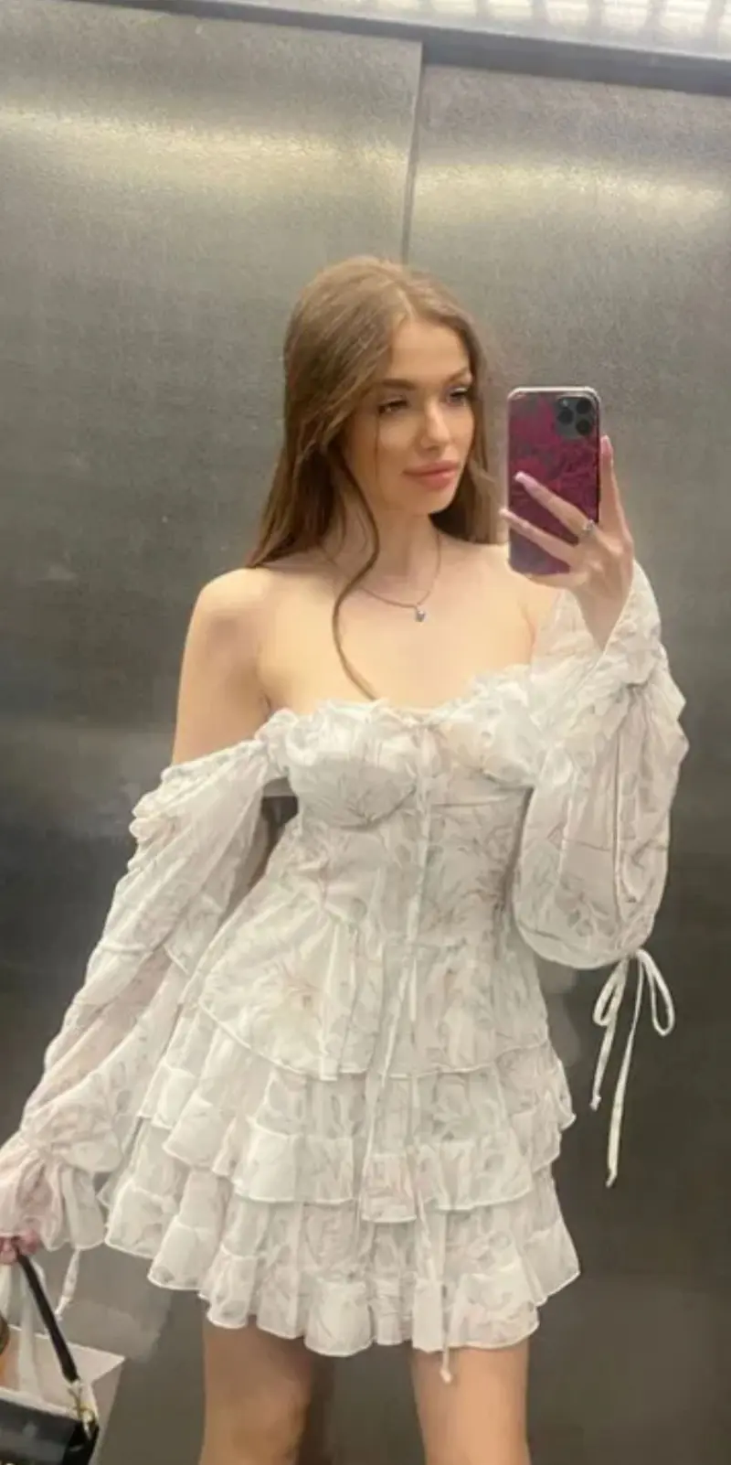 pjkiop (22) female from US - sexting partner