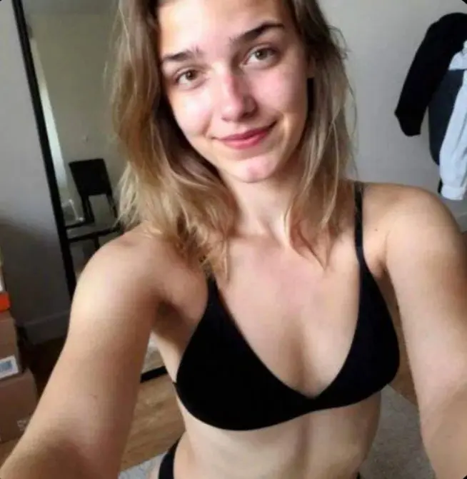 popihk (21) female from US - sexting partner