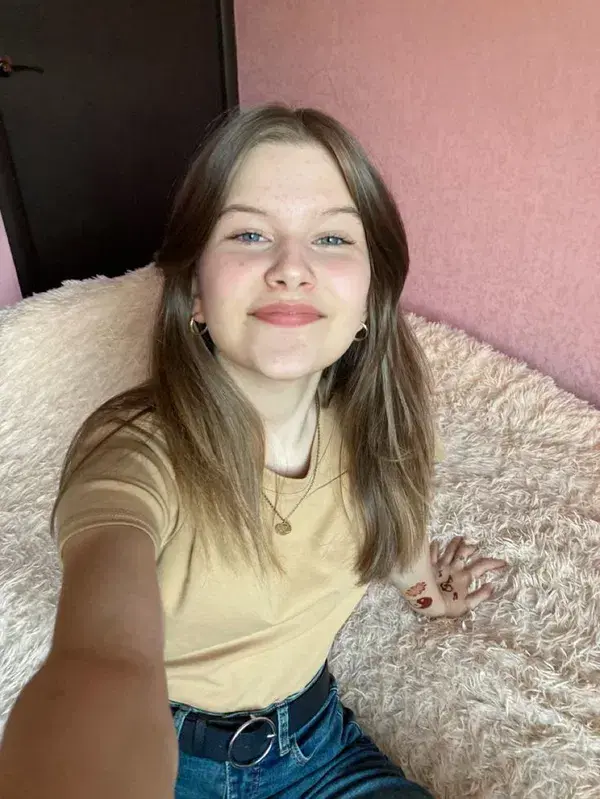 posog90552 (18) female from RU - sexting partner