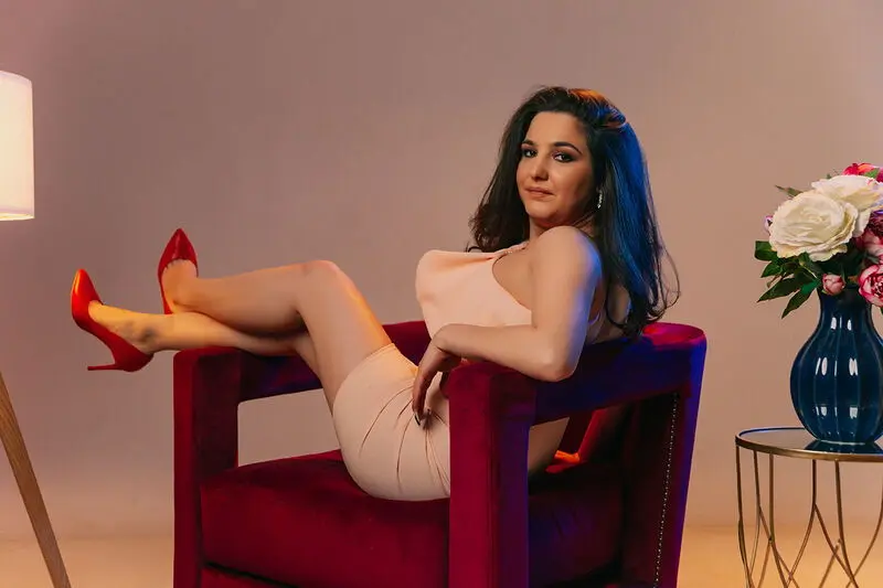 qevexy (18) female from US - sexting partner