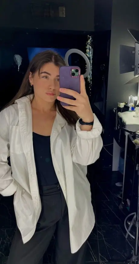 qohalyly (18) female from CA - sexting partner