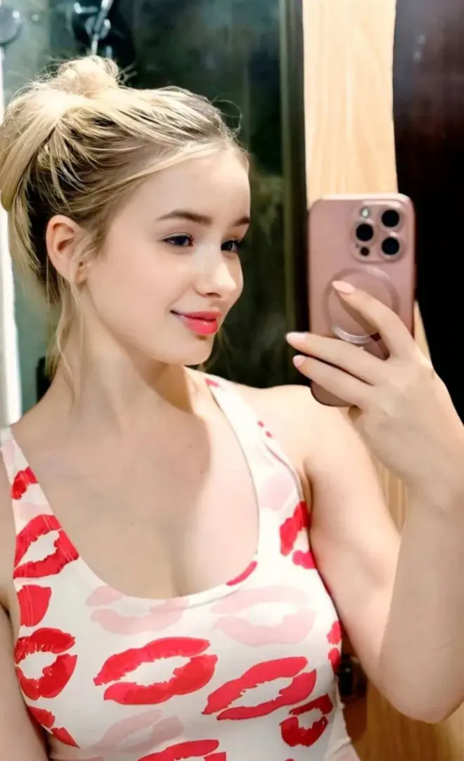 qulilujy (18) female from US - sexting partner