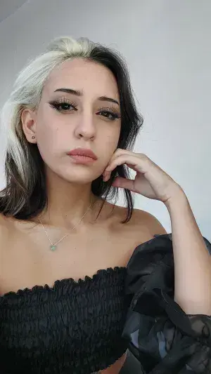 rabise4179 (23) female from GB - sexting partner