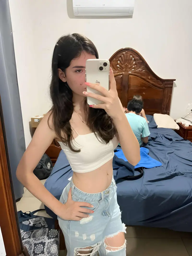 ragitax220 (18) female from US - sexting partner