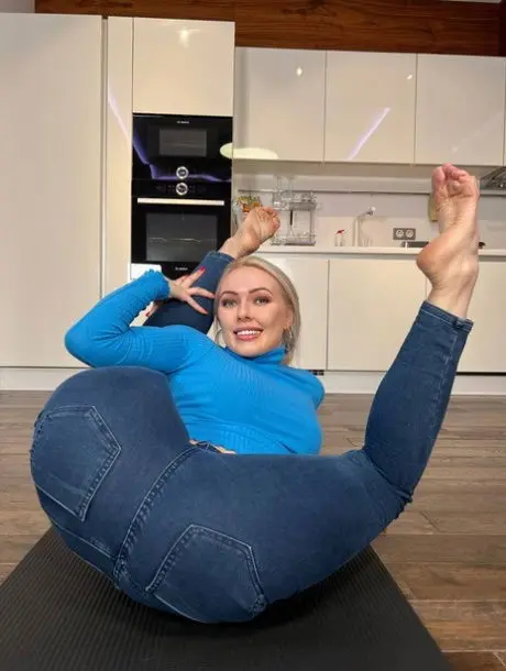 rajidi1171 (18) female from GB - sexting partner