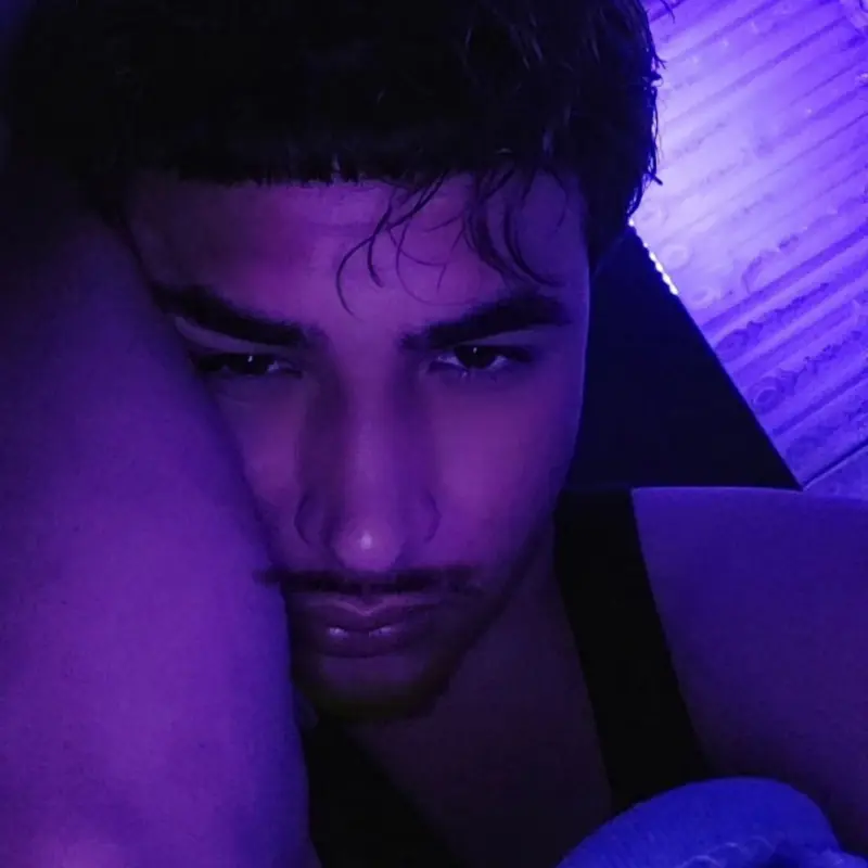 rami1x (18) male from NL - sexting partner