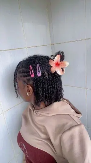 recritakim (18) female from NA - similar profile