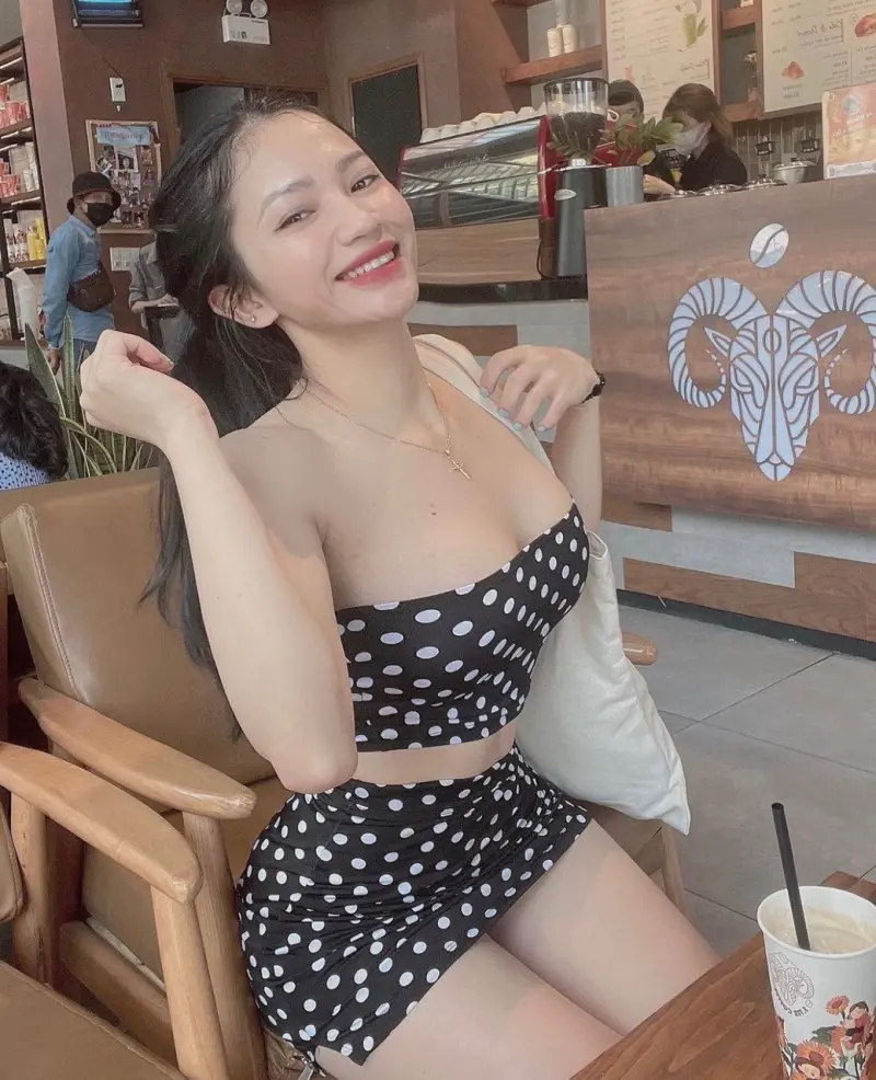 rigladour (18) female from US - sexting partner