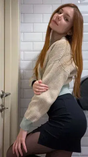 romiye1887 (18) female from US - sexting partner