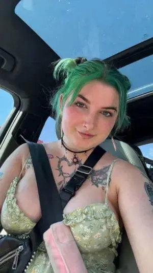 rovamo7647 (19) female from DE - sexting partner